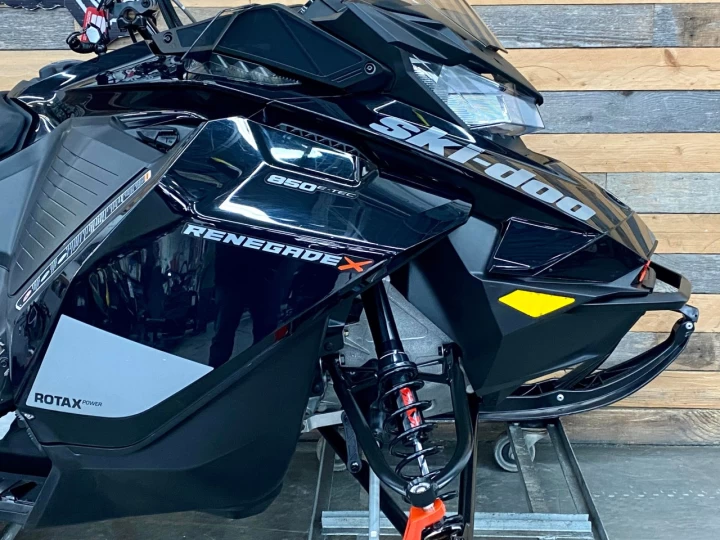 2020 BRP SKI-DOO RENEGADE X 850 E-TEC 137'' 