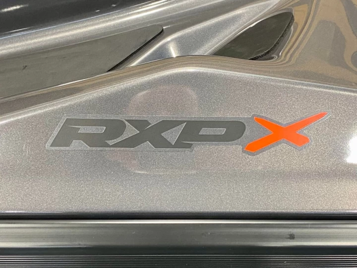 2023 BRP SEA-DOO RXP-X 300 H.P + PREMIUM AUDIO + I.B.R. + V.T.S / SEULEMENT 5 HR 