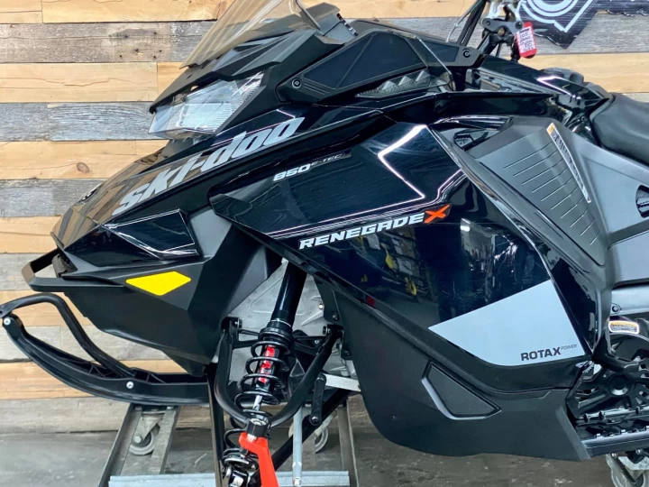 2020 BRP SKI-DOO RENEGADE X 850 E-TEC 137'' 