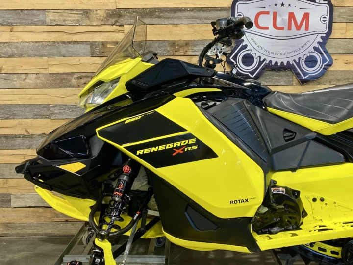 2021 BRP SKI-DOO RENEGADE X-RS 850 E-TEC 137'' + QUICK ADJUST / RAS X 